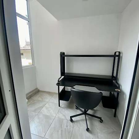 Ultracentral Old Town Apartment *