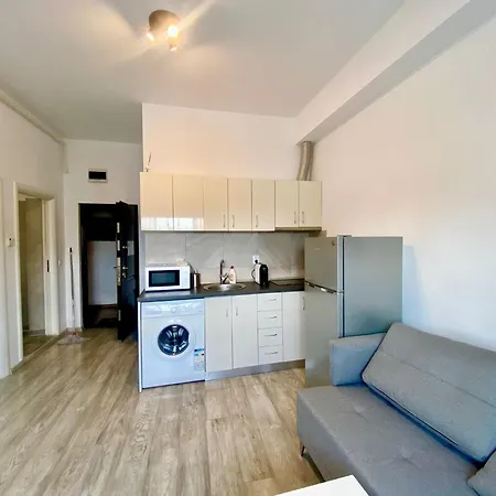Ultracentral Old Town Apartment