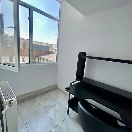 Ultracentral Old Town Apartment *